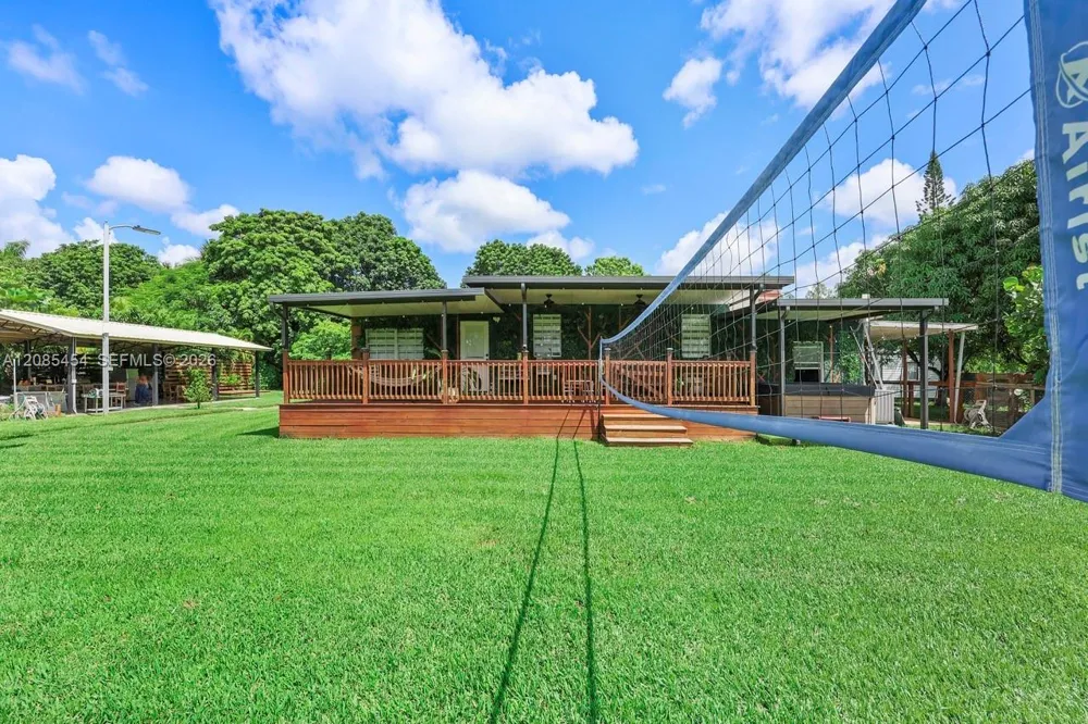 19620 SW 234th St Homestead, FL 33031