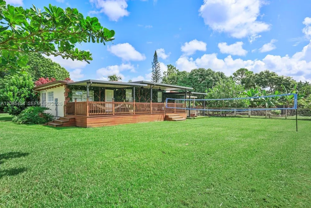 19620 SW 234th St Homestead, FL 33031