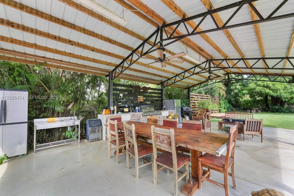 19620 SW 234th St Homestead, FL 33031