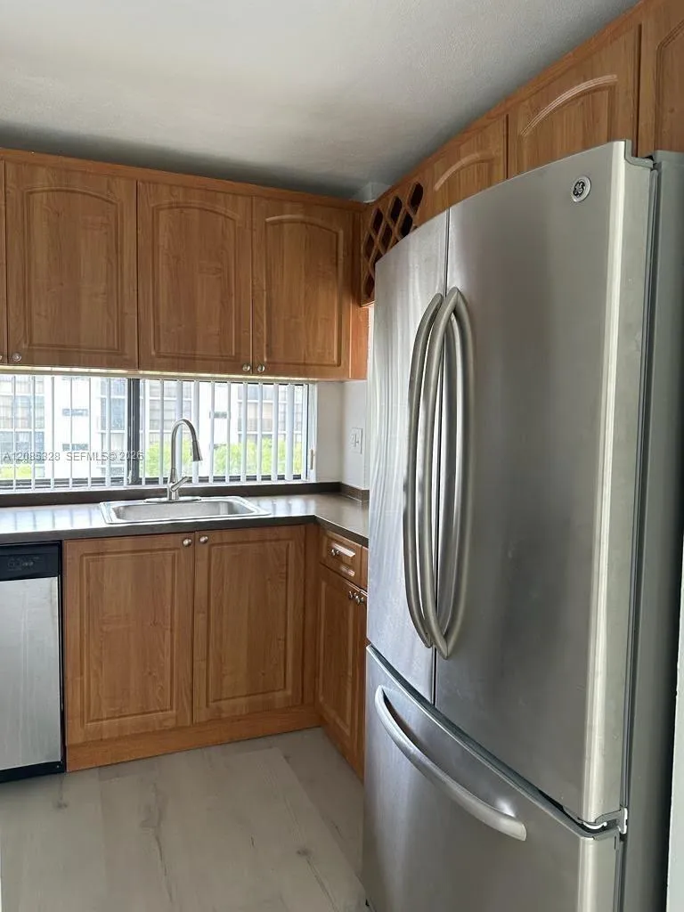 17021 Bay Rd #726 Sunny Isles Beach, FL 33160