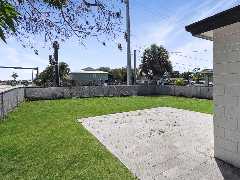 1801 25TH STREET Fort Pierce, FL 34947
