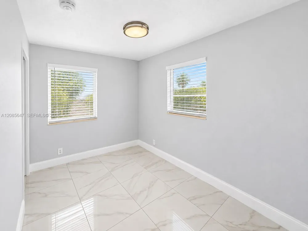 807 Handy Ave #0 West Palm Beach, FL 33401