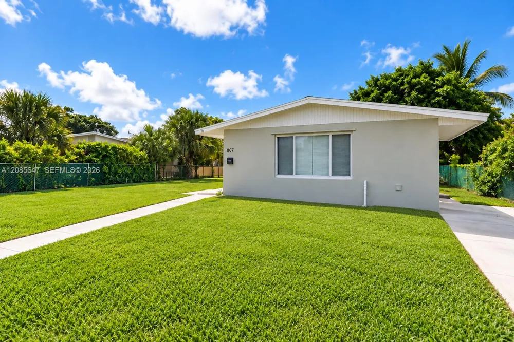 807 Handy Ave #0 West Palm Beach, FL 33401