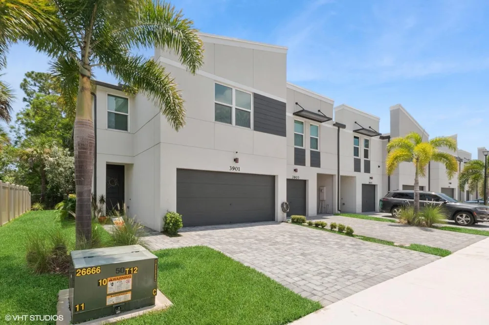 3901 SE Mentmore Lane Stuart, FL 34997
