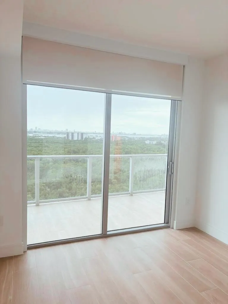 2411 Laguna Circle #1104 North Miami, FL 33181