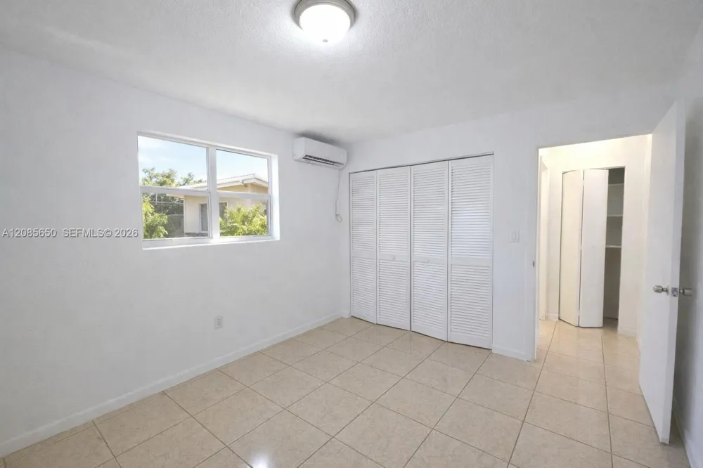 2580 NW 139th St #1 Opa-Locka, FL 33054