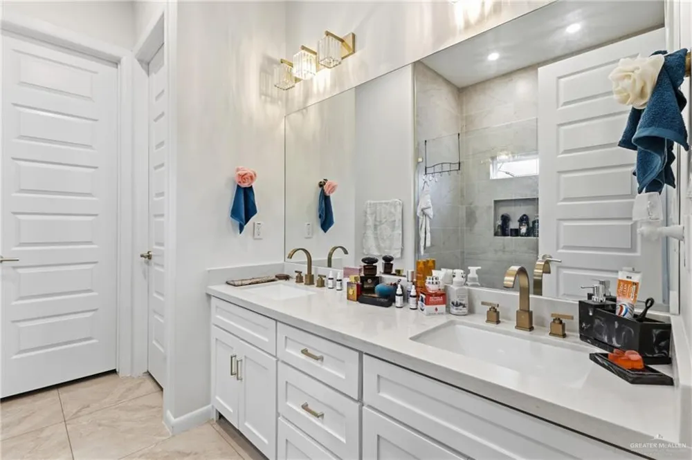 3425 Camellia Avenue McAllen, TX 78501