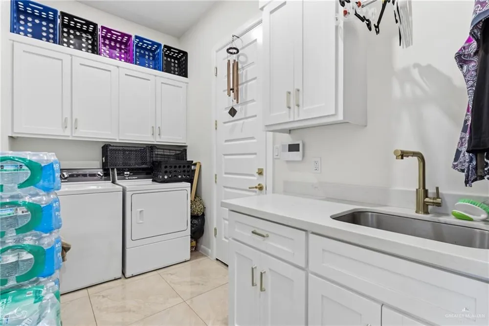 3425 Camellia Avenue McAllen, TX 78501