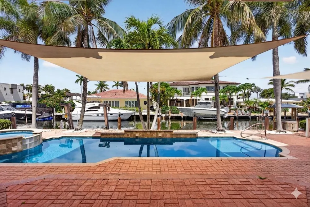 4901 NE 29th Avenue Lighthouse Point, FL 33064