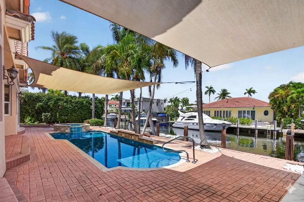 4901 NE 29th Avenue Lighthouse Point, FL 33064