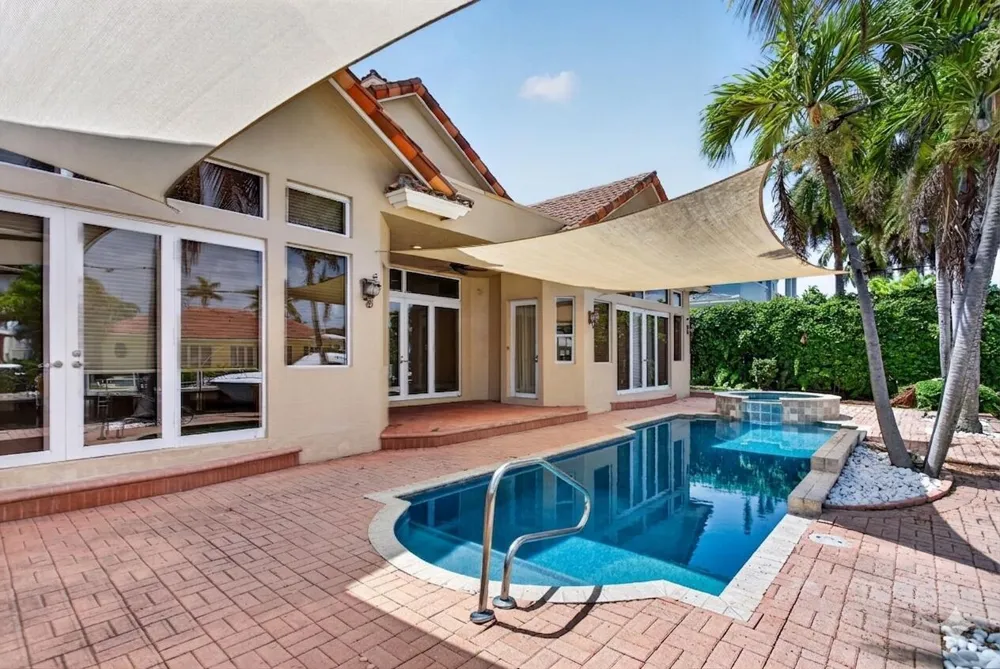 4901 NE 29th Avenue Lighthouse Point, FL 33064