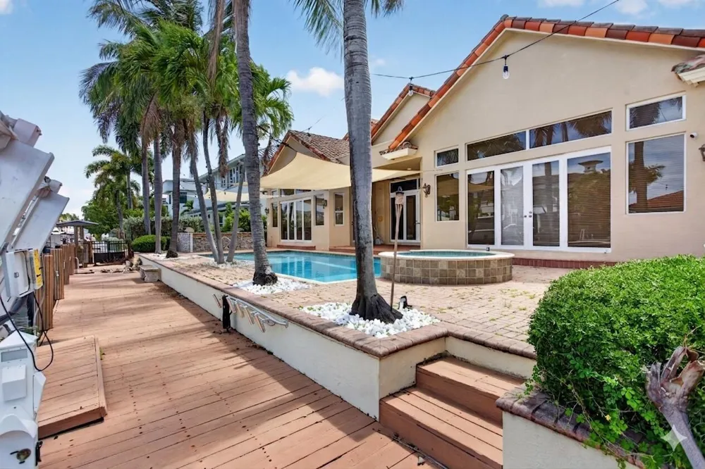 4901 NE 29th Avenue Lighthouse Point, FL 33064
