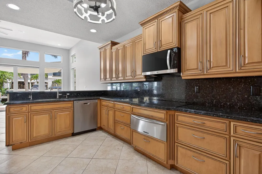 4901 NE 29th Avenue Lighthouse Point, FL 33064