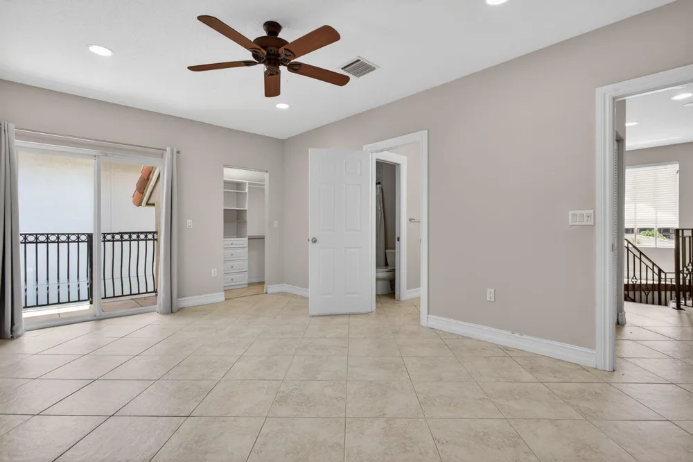 4901 NE 29th Avenue Lighthouse Point, FL 33064