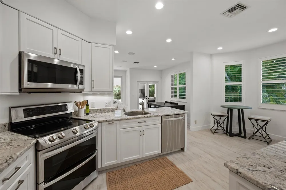 106 TOTEKA CIRCLE Jupiter, FL 33458