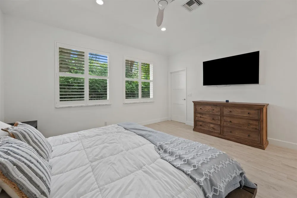 106 TOTEKA CIRCLE Jupiter, FL 33458