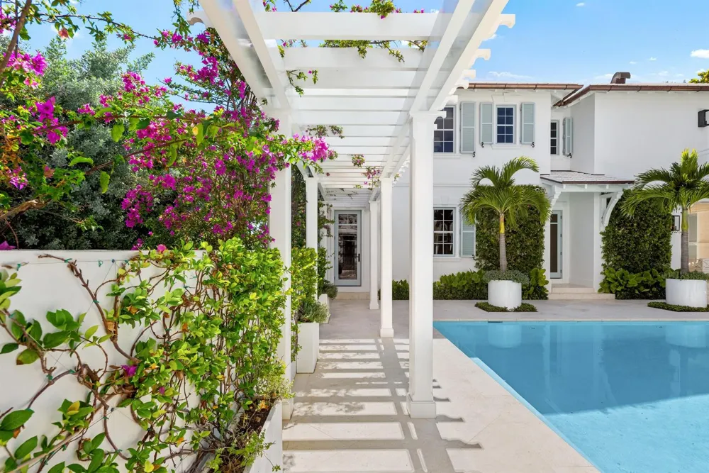 1540 S Ocean Boulevard Palm Beach, FL 33480