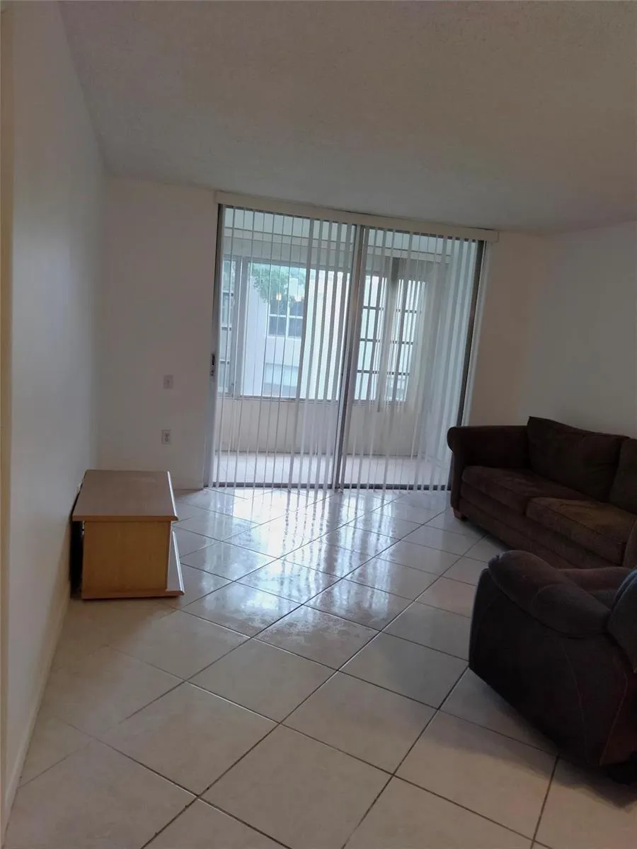 9351 LIME BAY BOULEVARD #302 Tamarac, FL 33321