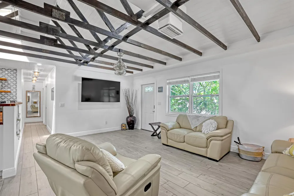 1707 E TERRACE DRIVE 