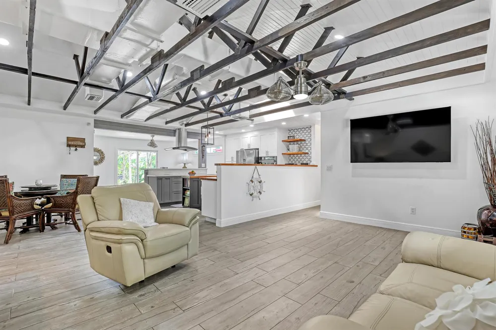 1707 E TERRACE DRIVE 