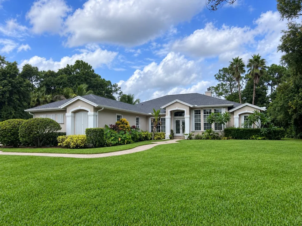 7481 150th Court Palm Beach Gardens, FL 33418