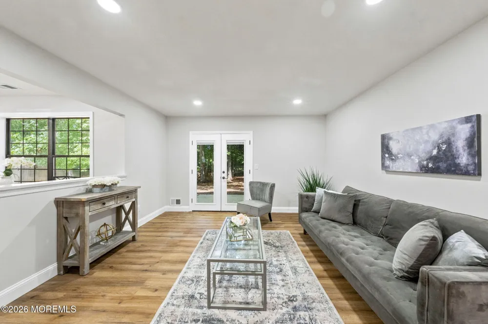 7 Mystic Cove Freehold, NJ 07728
