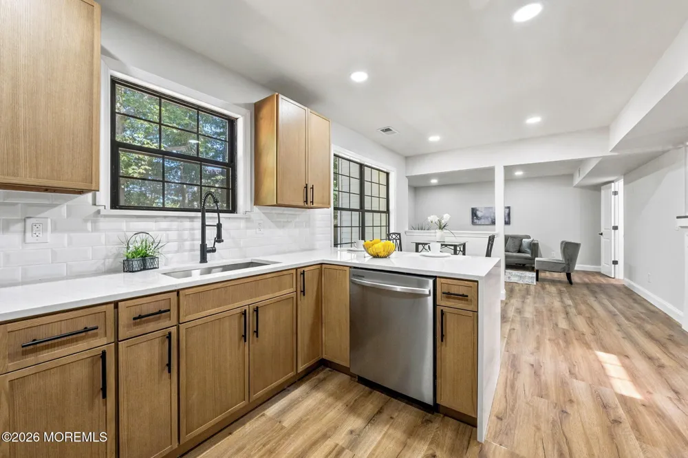 7 Mystic Cove Freehold, NJ 07728