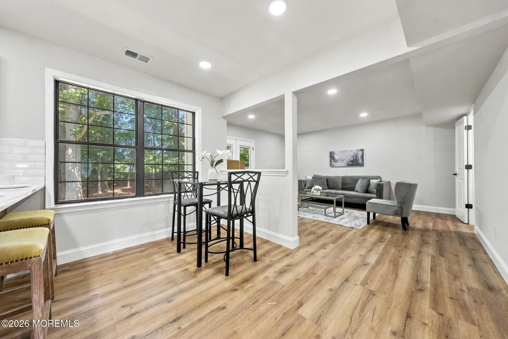 7 Mystic Cove Freehold, NJ 07728