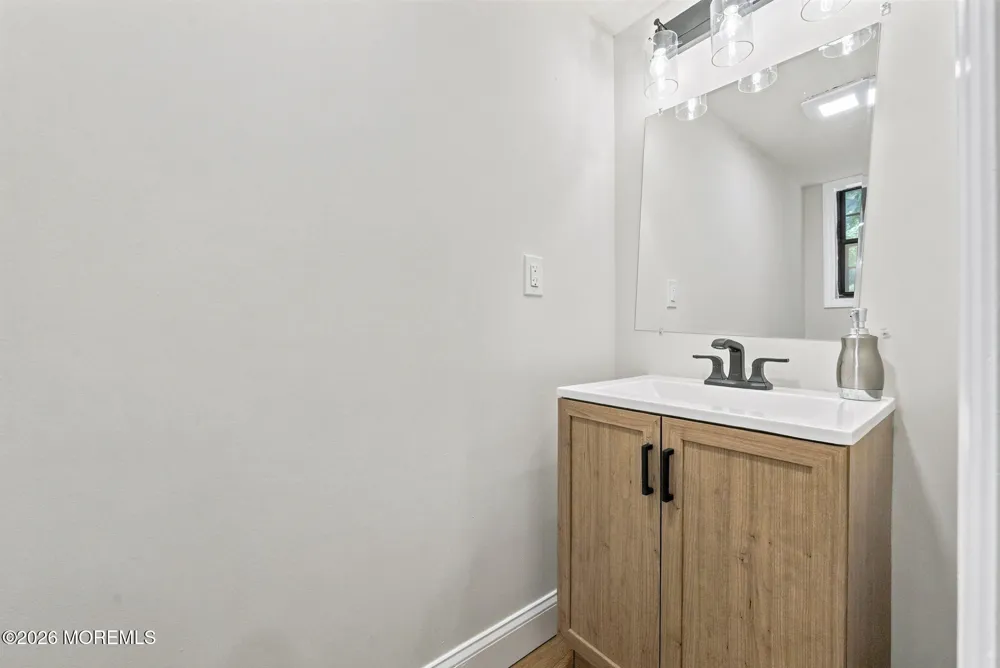 7 Mystic Cove Freehold, NJ 07728