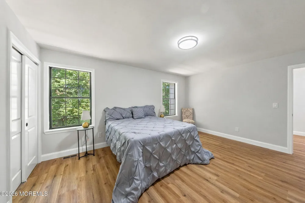 7 Mystic Cove Freehold, NJ 07728