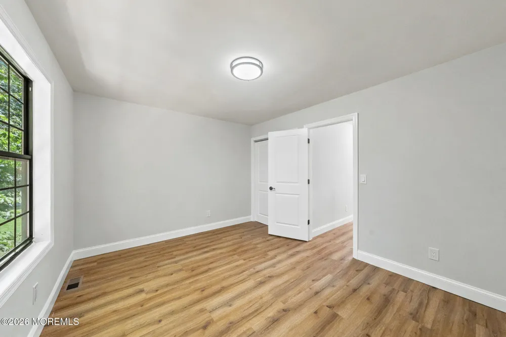 7 Mystic Cove Freehold, NJ 07728