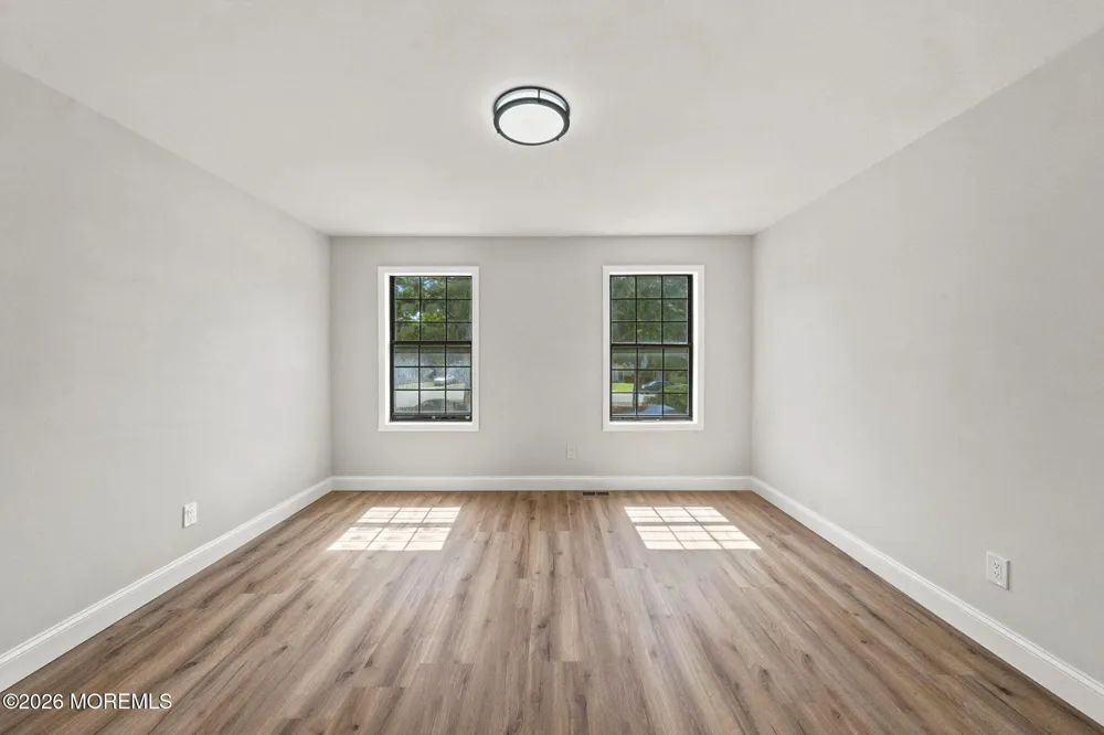 7 Mystic Cove Freehold, NJ 07728