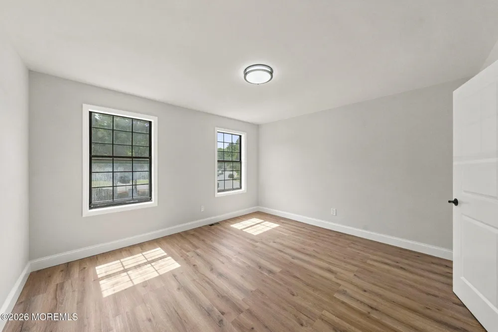 7 Mystic Cove Freehold, NJ 07728