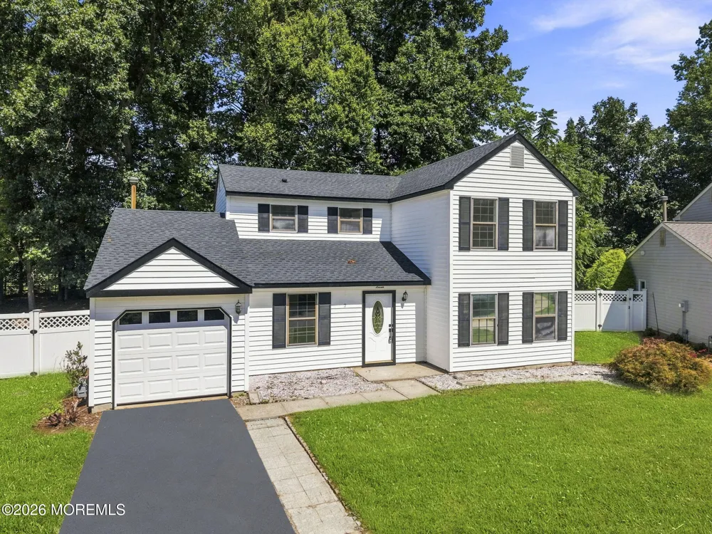 7 Mystic Cove Freehold, NJ 07728