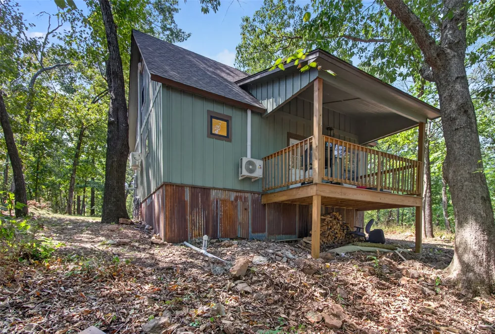 13063 E 403 ROAD Spavinaw, OK 74366