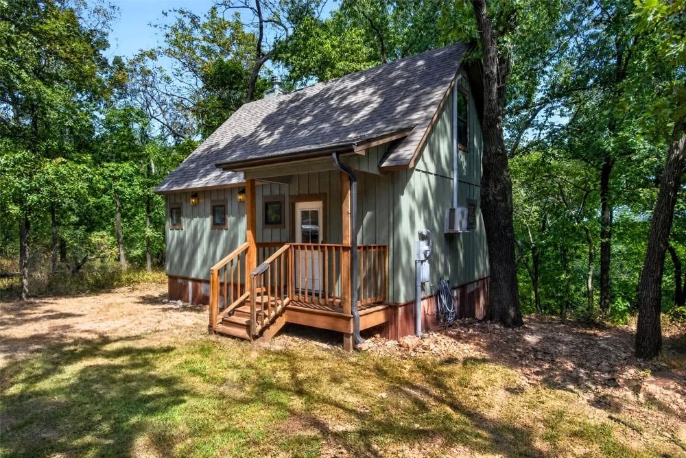 13063 E 403 ROAD Spavinaw, OK 74366