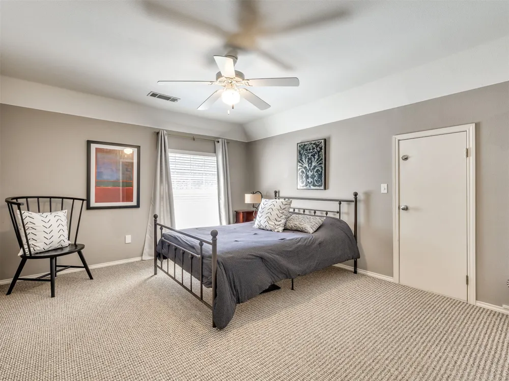 9402 S Vandalia Avenue Tulsa, OK 74137