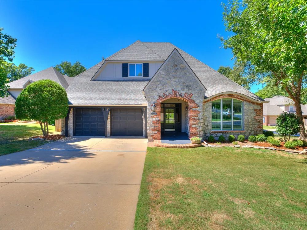 9402 S Vandalia Avenue Tulsa, OK 74137