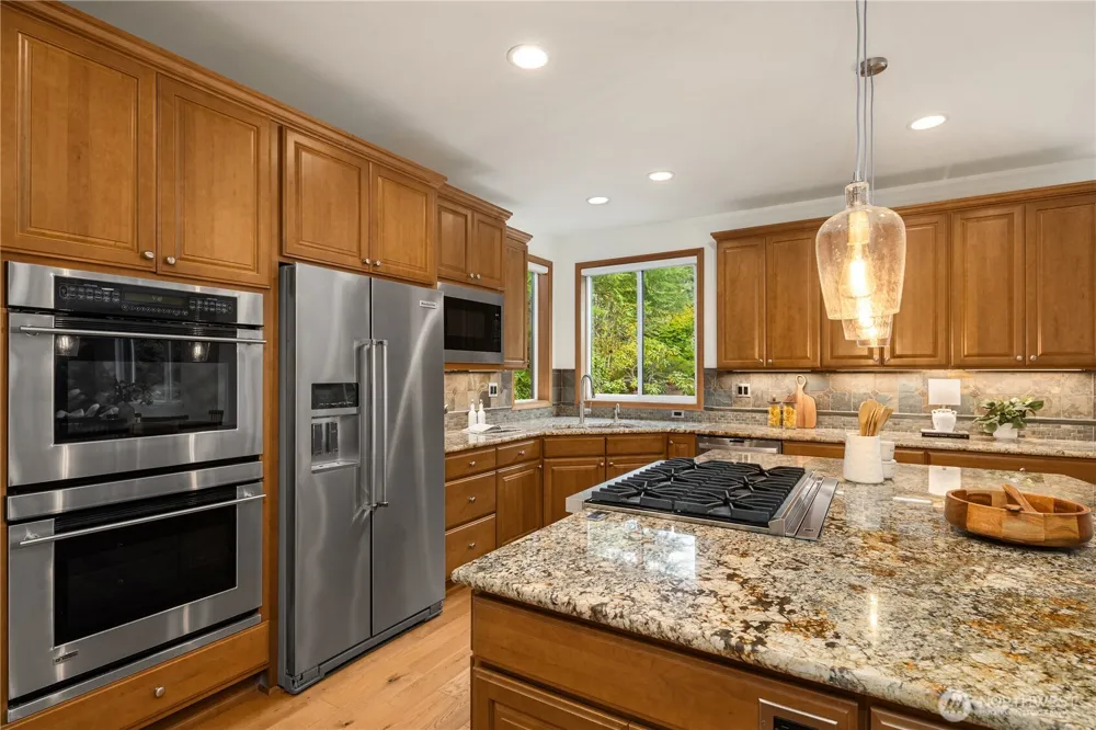 2759 NW Pine Cone Place Issaquah, WA 98027