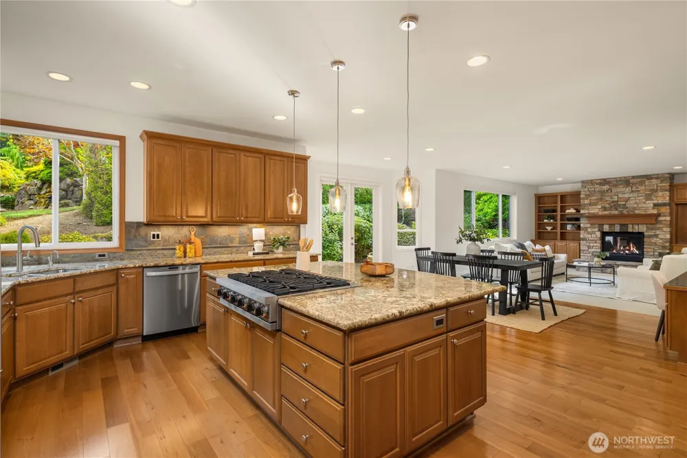 2759 NW Pine Cone Place Issaquah, WA 98027