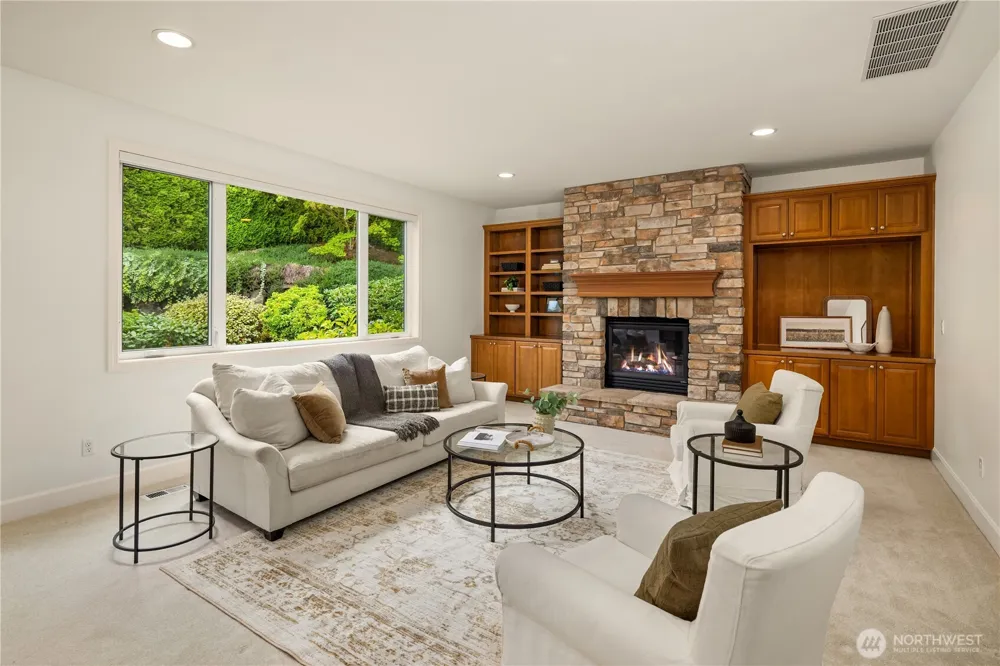2759 NW Pine Cone Place Issaquah, WA 98027