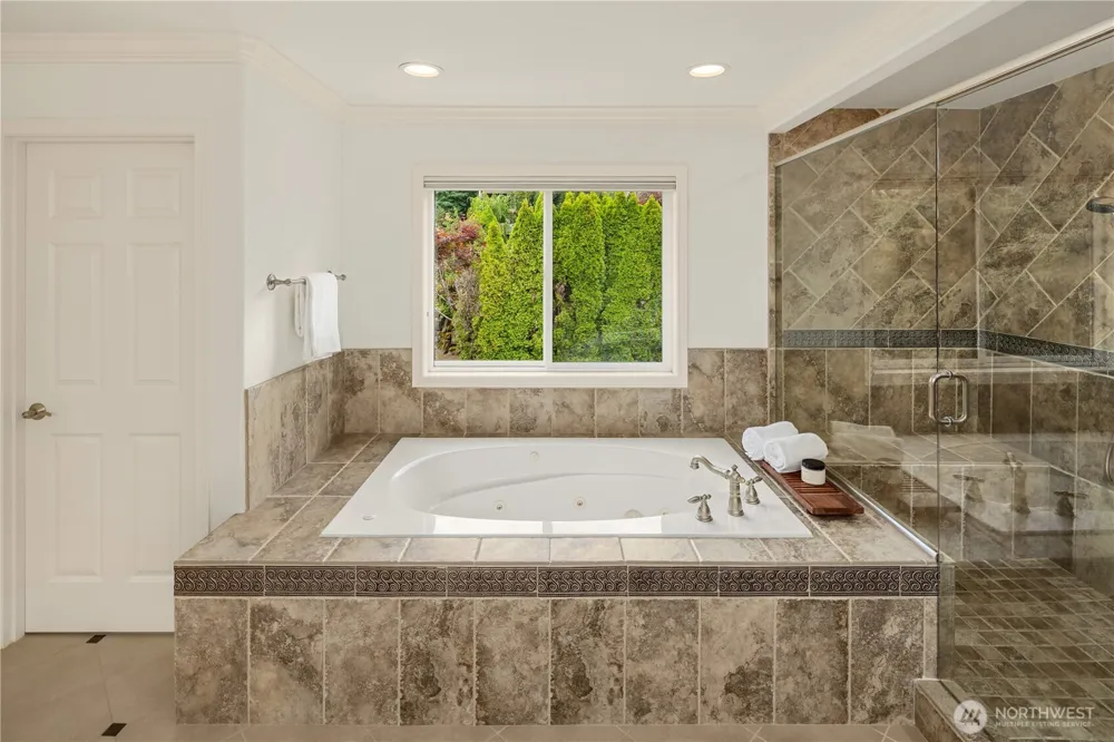 2759 NW Pine Cone Place Issaquah, WA 98027
