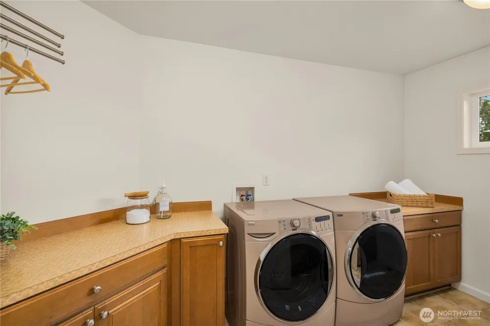 2759 NW Pine Cone Place Issaquah, WA 98027