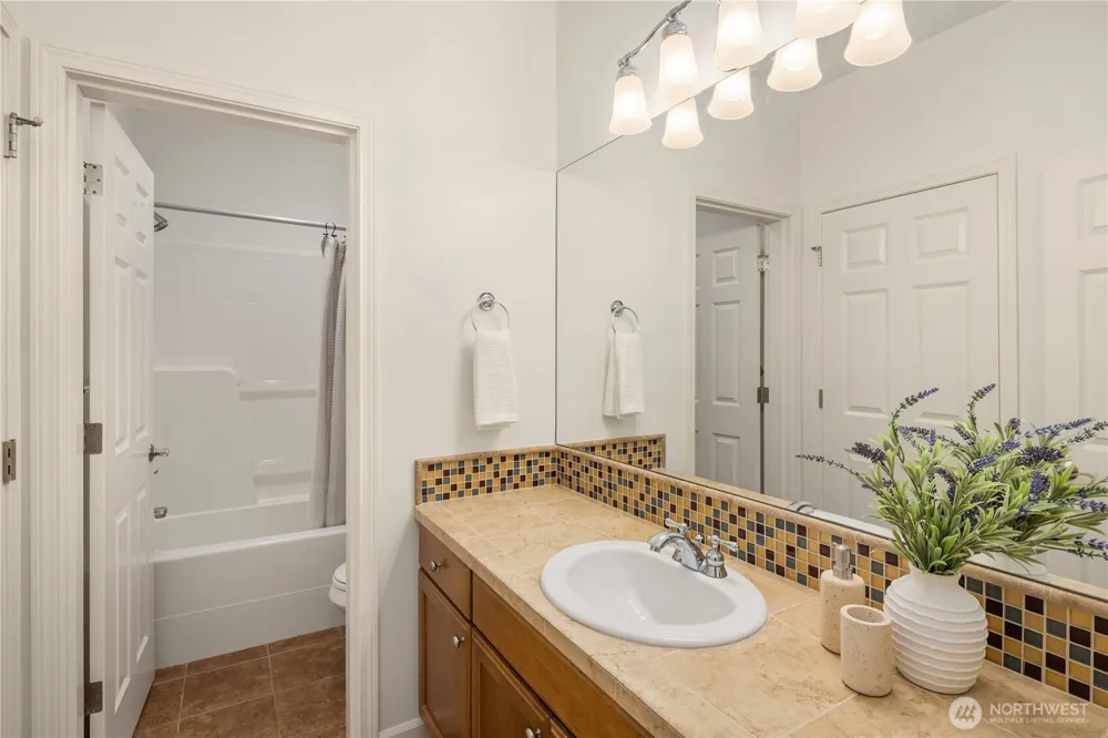2759 NW Pine Cone Place Issaquah, WA 98027