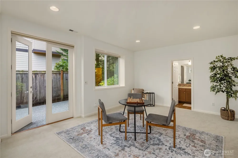 2759 NW Pine Cone Place Issaquah, WA 98027