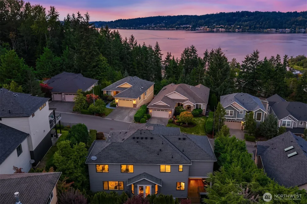 2759 NW Pine Cone Place Issaquah, WA 98027