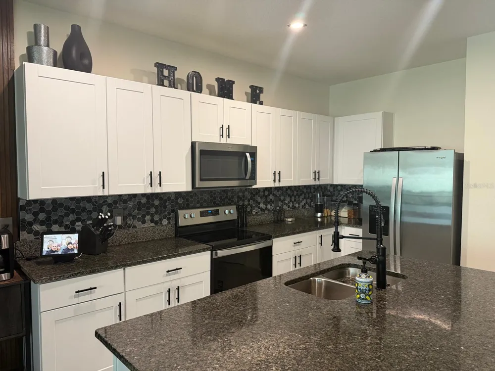 1346 ISLETA LOOP Kissimmee, FL 34741