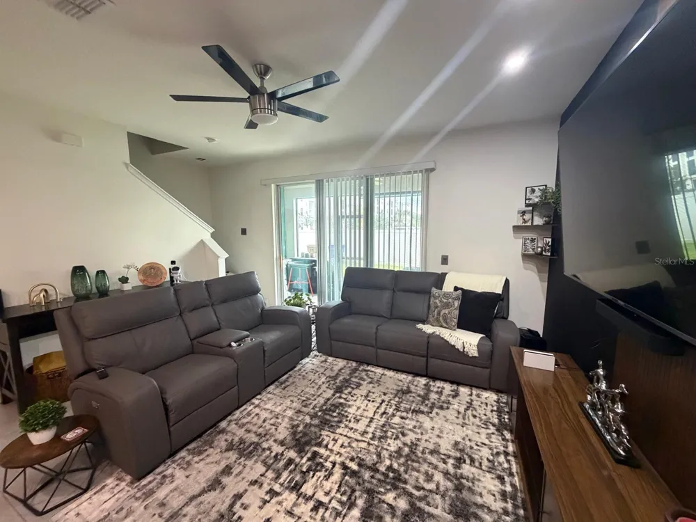 1346 ISLETA LOOP Kissimmee, FL 34741