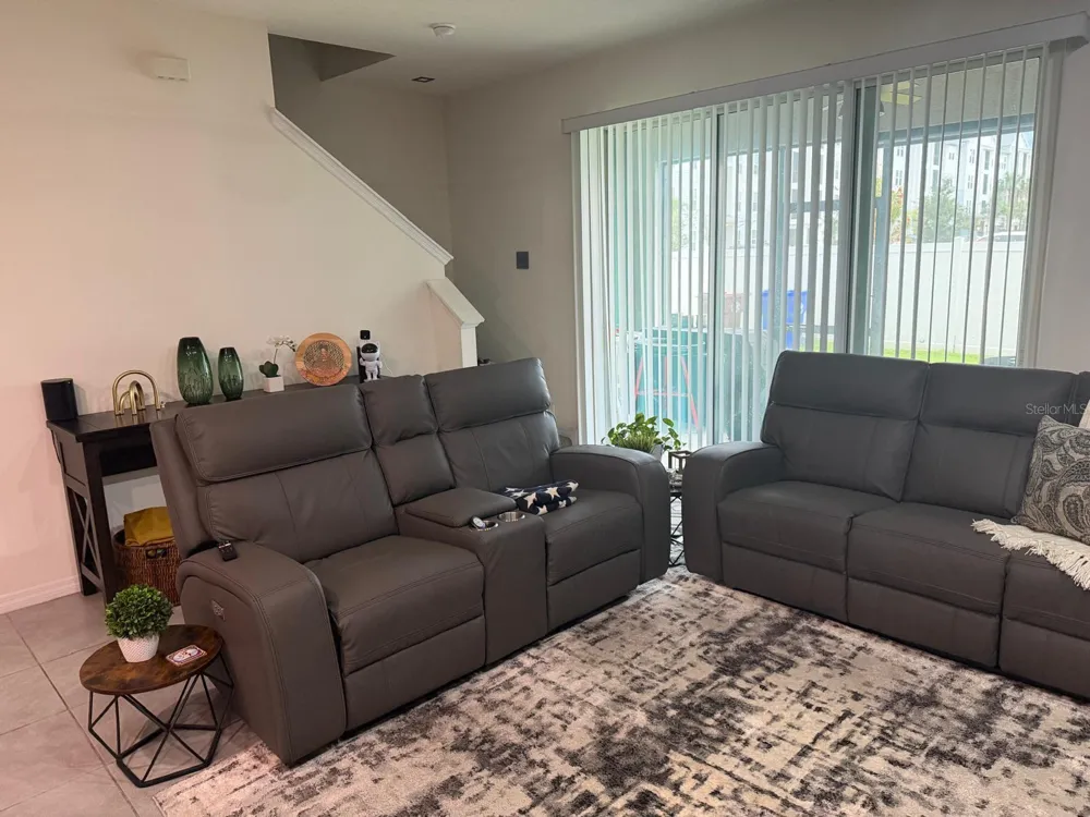 1346 ISLETA LOOP Kissimmee, FL 34741