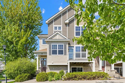 1802 Colonial Lane #1